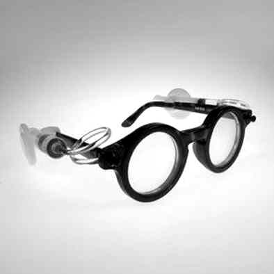 什么液体写在纸上用肉眼看不见戴上特殊眼镜能