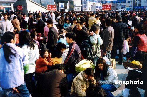 人口二次流动_人口流动图片(3)
