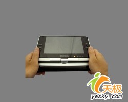 平板电脑遇上UMPC二合一小巧本诞生