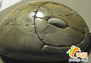 外设也复古?远古人专用的石头鼠标诞生
