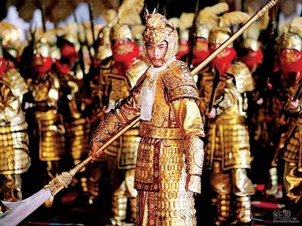 专家称电影黄金甲中暴露装束基本符合史实(组图)