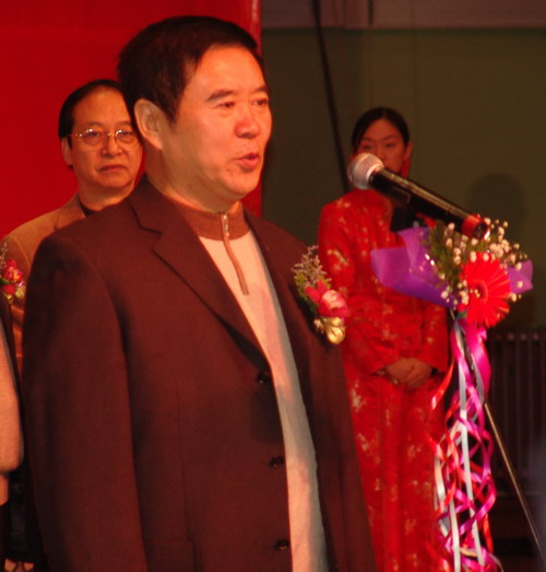 齐齐哈尔市委书记杨信宣布开幕