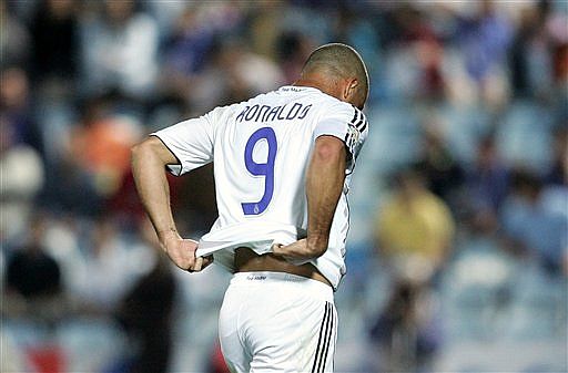 范尼继承罗尼9号衣钵 荷兰人靠什么取代外星人