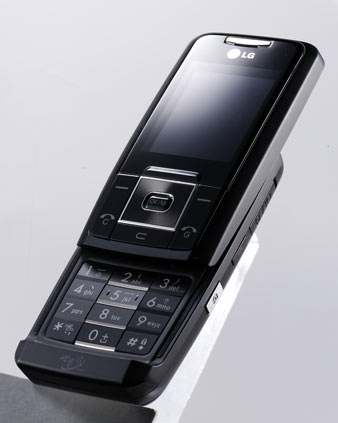 LGͨƳ硱ǻKW820