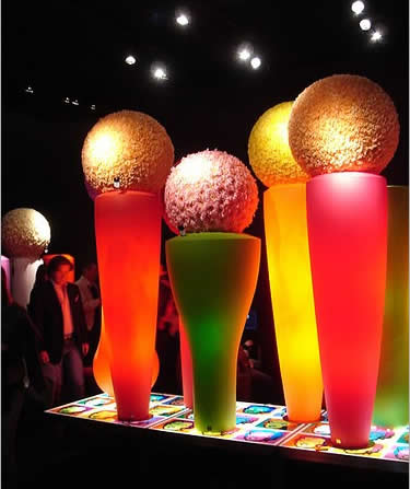 超大的花器,很适合Lounge Bar 与Party的装饰灯 超大的花器,很适合Lounge Bar 与Party的装饰灯