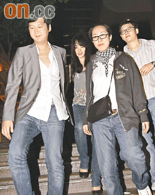 宋慧乔夜店频频失态走样替身未能引开记者(图)