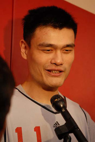 姚明回味季后赛首胜