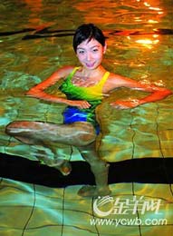 修炼身材 7水中美体动作