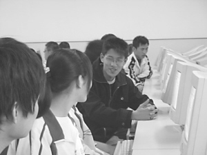 关于职业院校学生的网络文明教育的学士学位论文范文