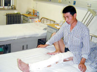 村主任率人夜袭矿场7名行凶者已落网(图)