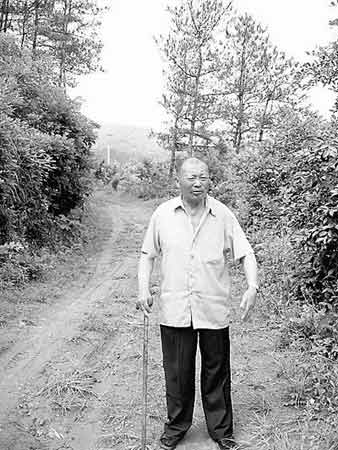 河南老支书欲卖祖屋为村民修路 大爱感动村民
