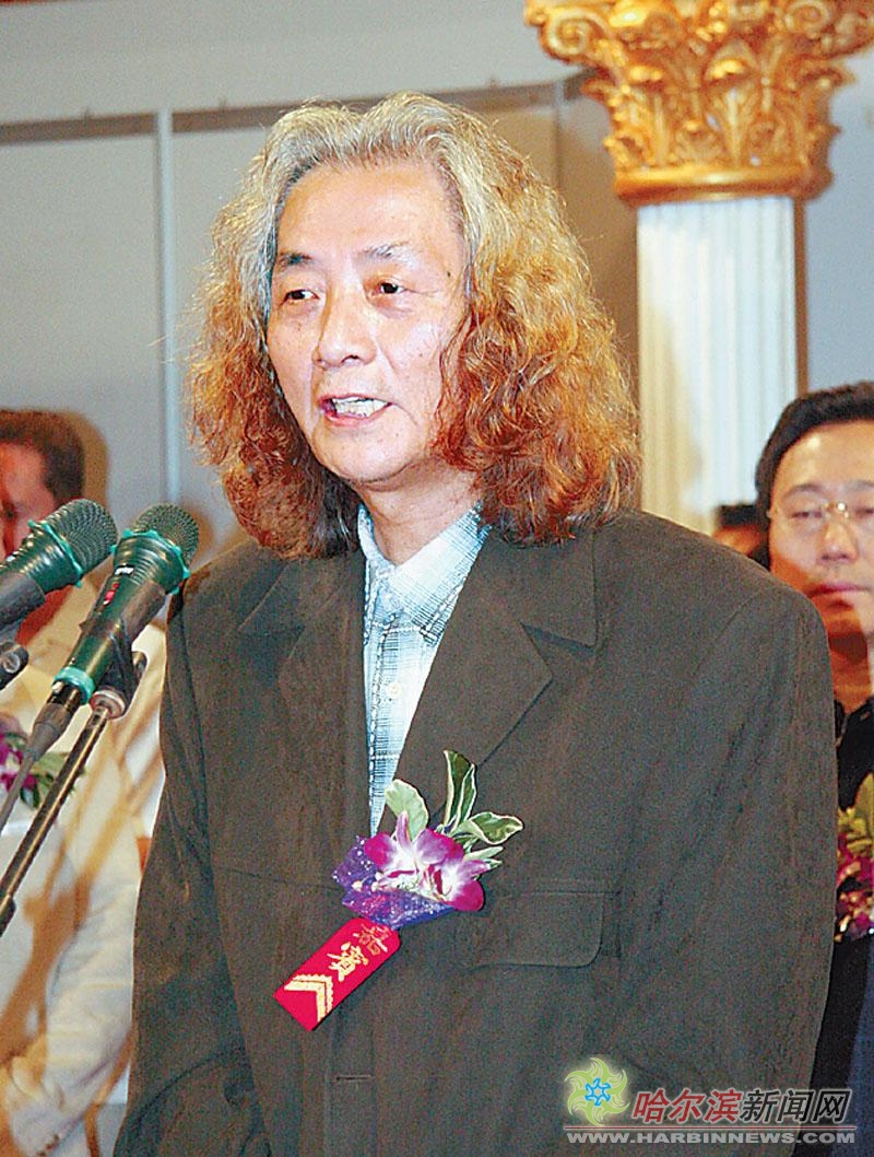 冰城艺术气质是亮点 访《美术》杂志主编王仲