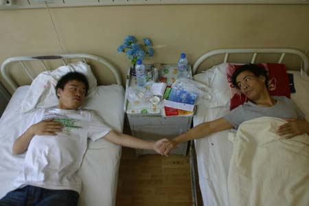 16岁男孩尽孝道要捐肾救父(图)