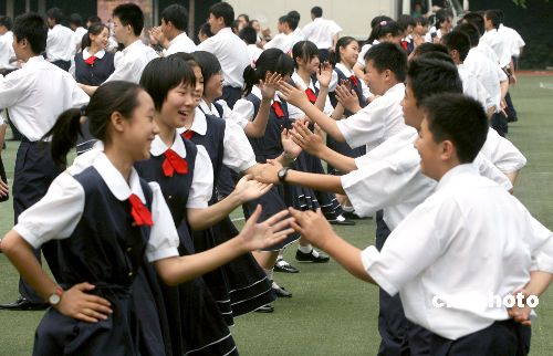 考试忙没时间 跳舞早恋说 <em>高中生</em>不感兴趣-跳舞