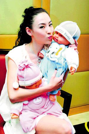 张柏芝生子预订两间豪华产房 十天花费五十万
