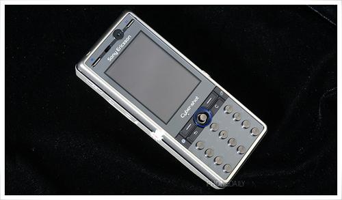 320万像素索爱K810香槟金新色登场(2)