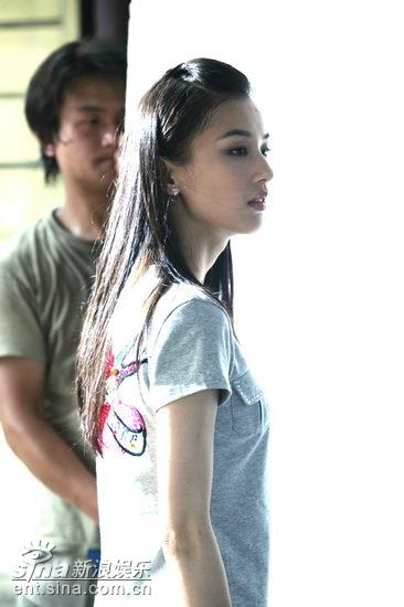 黄圣依《缘》中演自己任慈善大使以身作则(图)