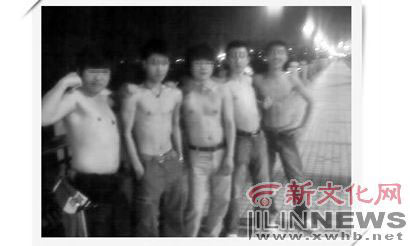 5男孩模仿港片当“古惑仔”买刀闯江湖竟去杀人