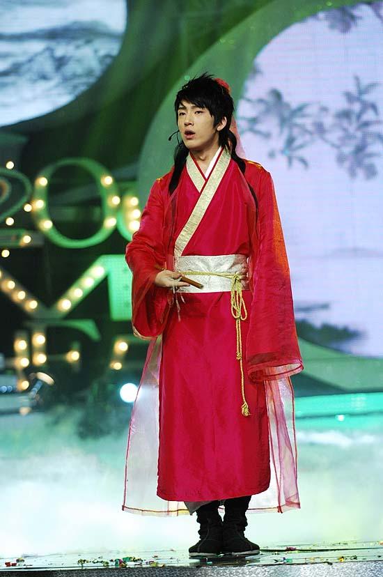 华谊秘签两好男投入300万井柏然最有可能(图)