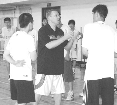 释放篮球激情 尽显青春活力--牡丹江新闻网
