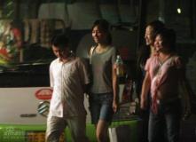 郭德纲入院治病爱徒何云伟陪神秘女逛街(组图)