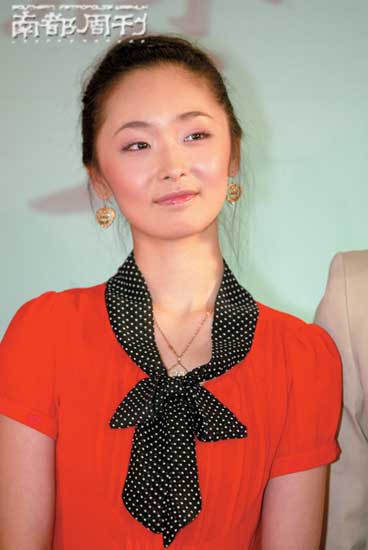 “谋女郎”同人不同命 李曼靠“认亲戚”上位?