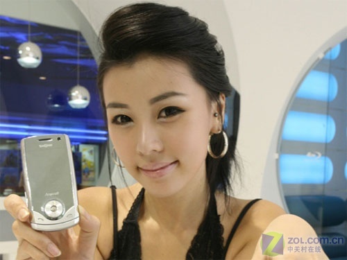 下载速度达7.2mbps三星推出ufo手机-三星推