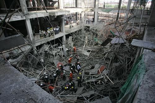 郑州建筑工地发生垮塌事故致7死17伤