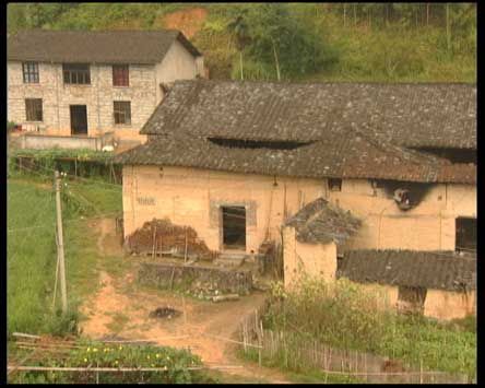 房子受恐怖怪声困扰 村民称鬼魂作怪(组图)