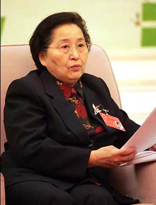 何鲁丽:贯彻十七大精神是民革重要政治任务