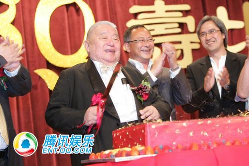王晶父亲80大寿群星道贺 谢霆锋张伯芝送厚礼