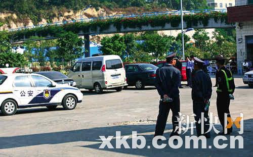 卅余暴徒围攻肉联厂开了两枪