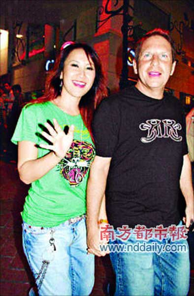 李玟与男友被传明年将结婚 年末拜见父母(图)