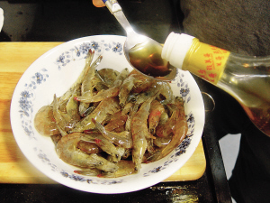 香辣宫保鲜虾