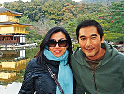 方中信亲证38岁女友莫可欣怀孕 生完再婚(组图)
