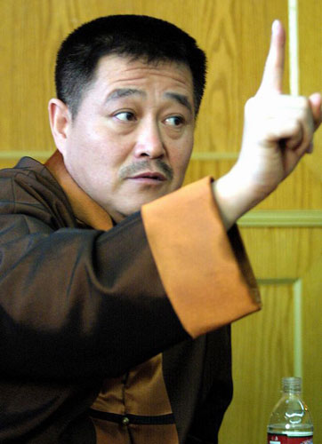 赵本山是“日本遗孤”? 原是网上无聊视频恶搞