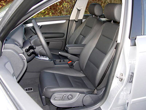 奥迪a4 avant 2.0t quattro特别版前排座椅