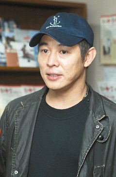 李连杰壹基金拨款95万救助雪灾 吁关怀与爱(图)