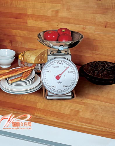 中国红 成就餐厨喜乐月