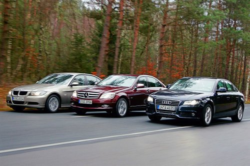 点击查看原图 入门级的较量 对比新A4 1.8T/C180K/318i图
