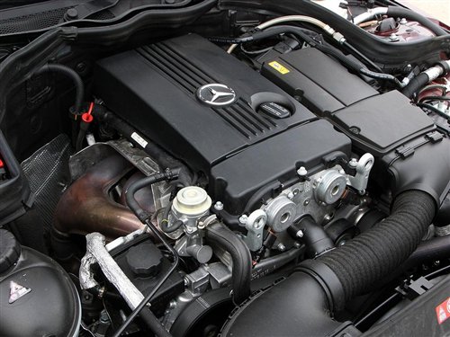 入门级的较量 对比新A4 1.8T/C180K/318i图 入门级的较量 对比新A4 1.8T/C180K/318i图