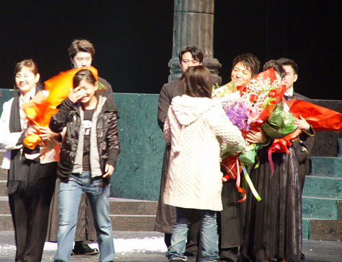 李宗翰话剧北京首演成功 华谊三朵花齐祝贺(图)