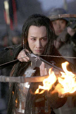 MaggieQ《见龙卸甲》“斗狠”(图)