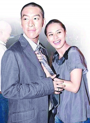 艳照打碎阿娇豪门梦 麦浚龙爸爸嫌弃不让进门