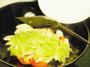 鸡腿菇炒莴笋