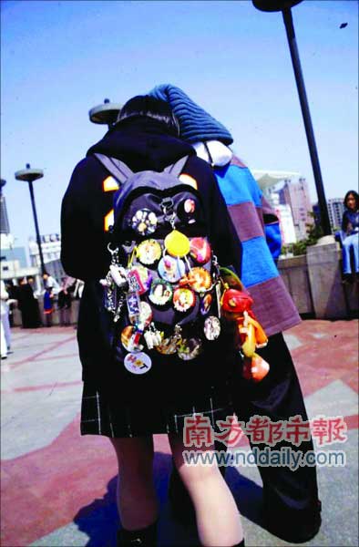 广州出现“御宅族”青少年呆在家里足不出户