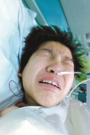 初中生被诬陷偷手机为示清白从5楼跳下(组图)