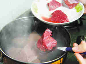 南瓜炖牛肉