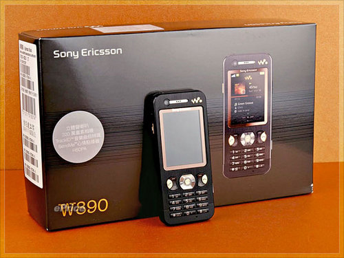 3.5G至薄 索尼爱立信W890i撼动音乐灵魂 3.5G至薄 索尼爱立信W890i撼动音乐灵魂