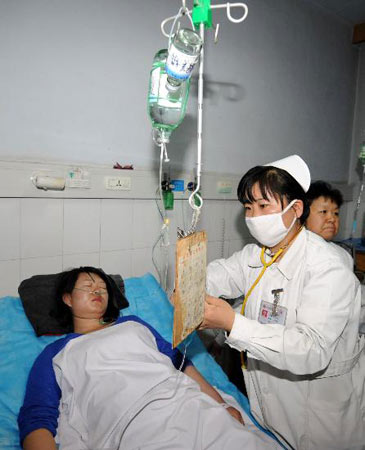 新疆吐鲁番烟花爆竹爆炸22人死亡10人受伤